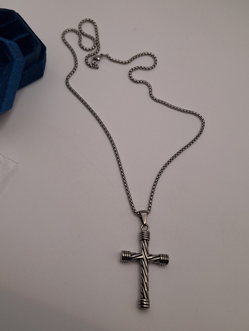 Silver Tone Twisted Cross Pendant Box Chain Necklace Unisex